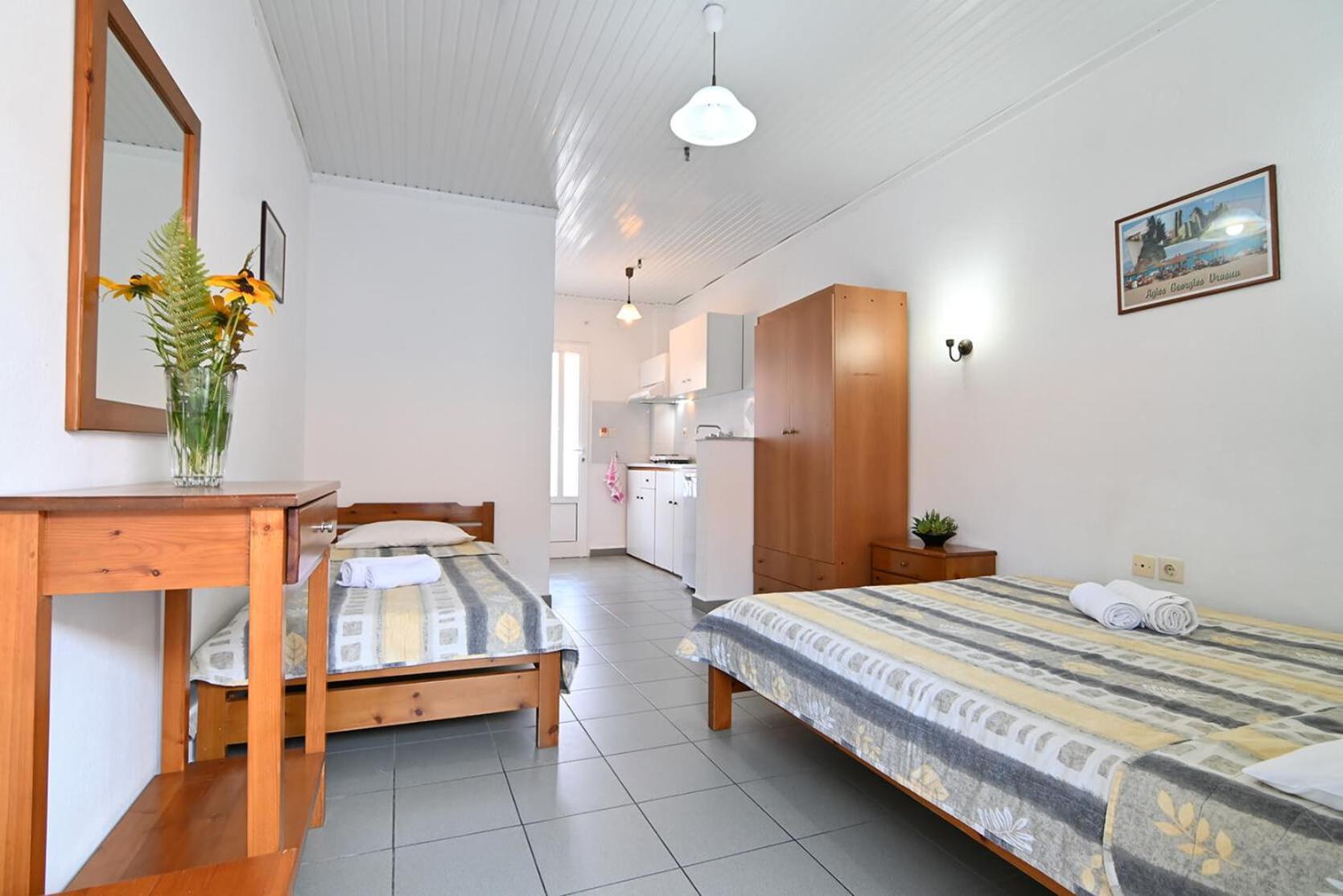 Armiriki Rooms Vrasna Exterior photo