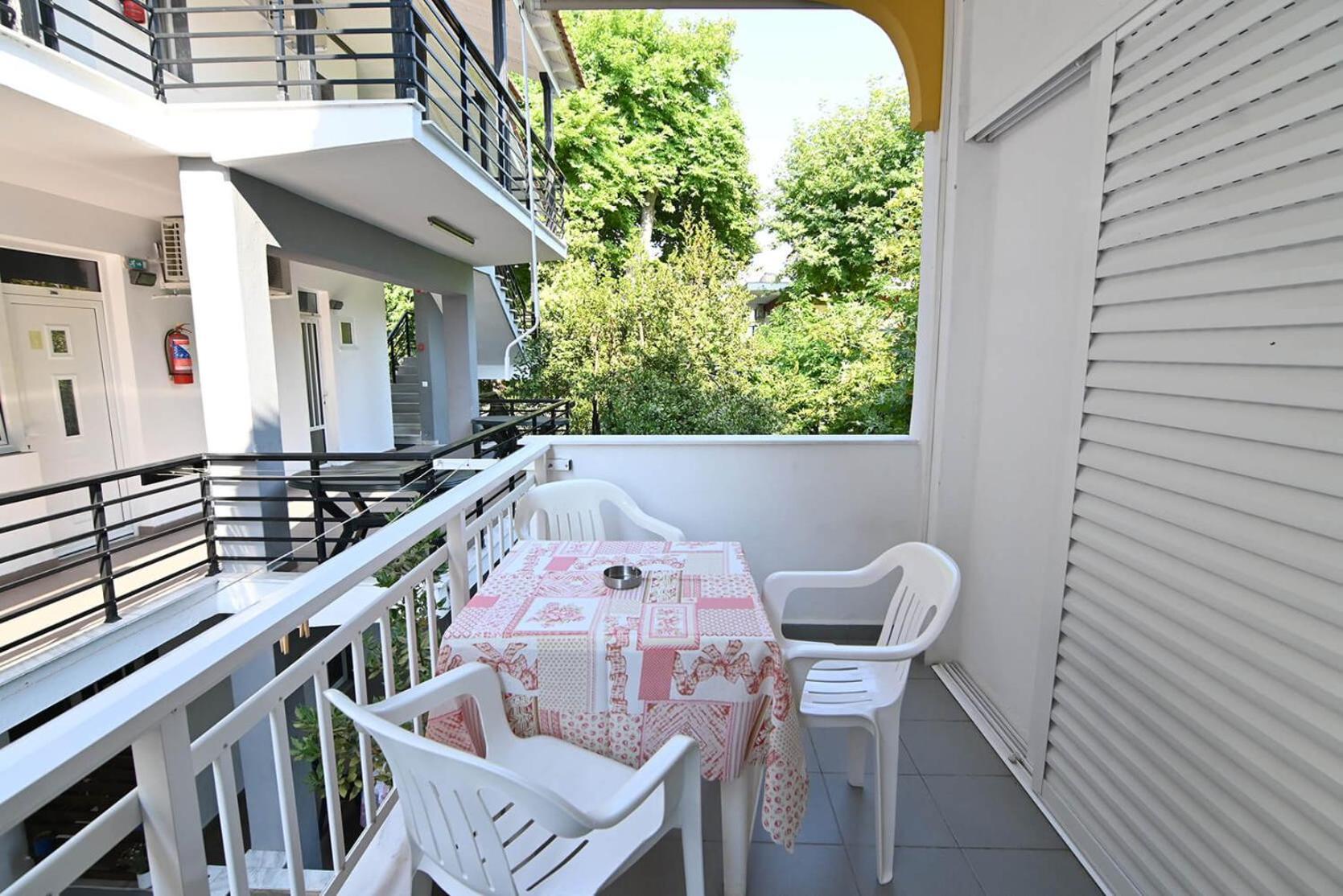 Armiriki Rooms Vrasna Exterior photo