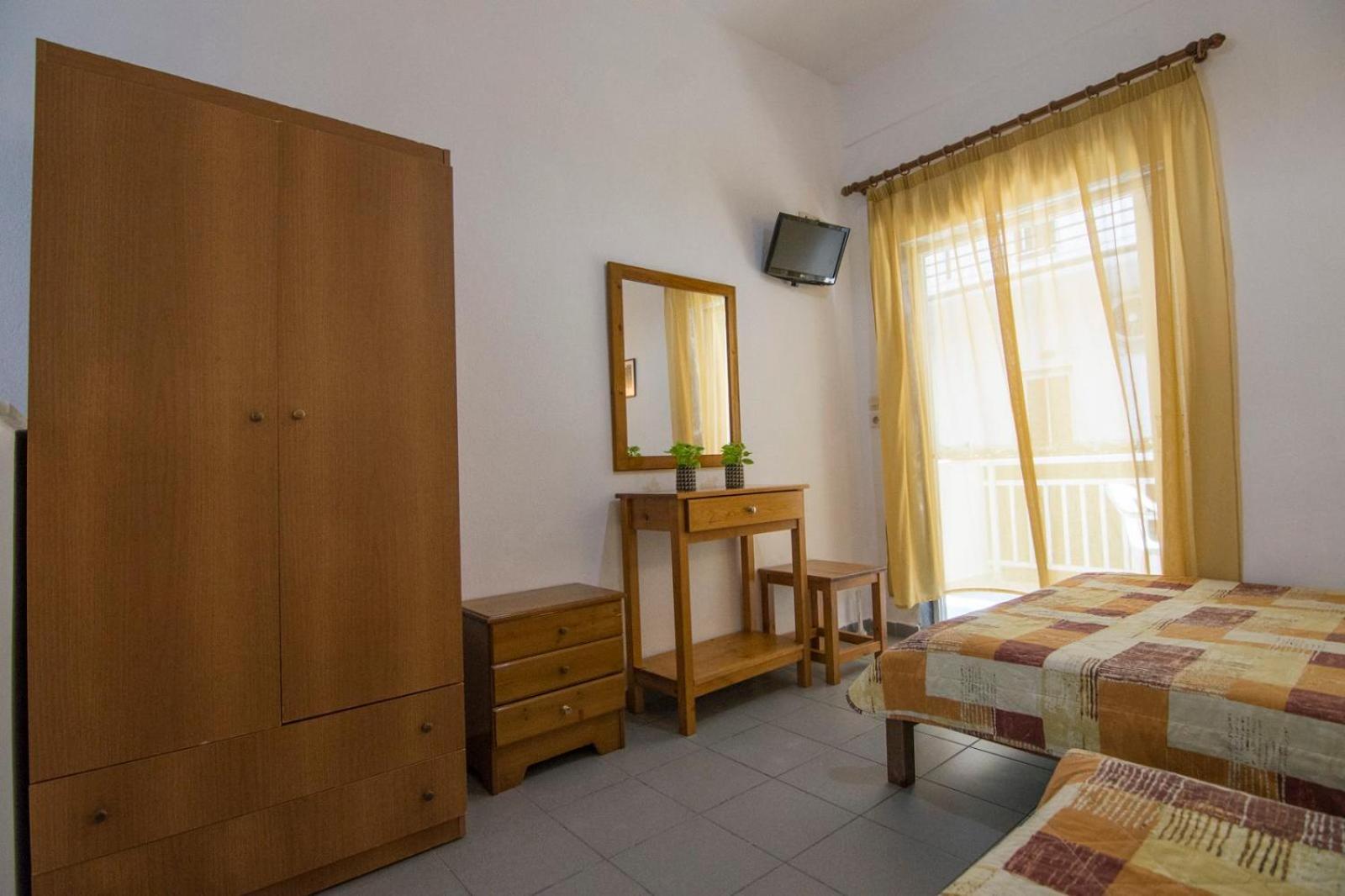 Armiriki Rooms Vrasna Exterior photo