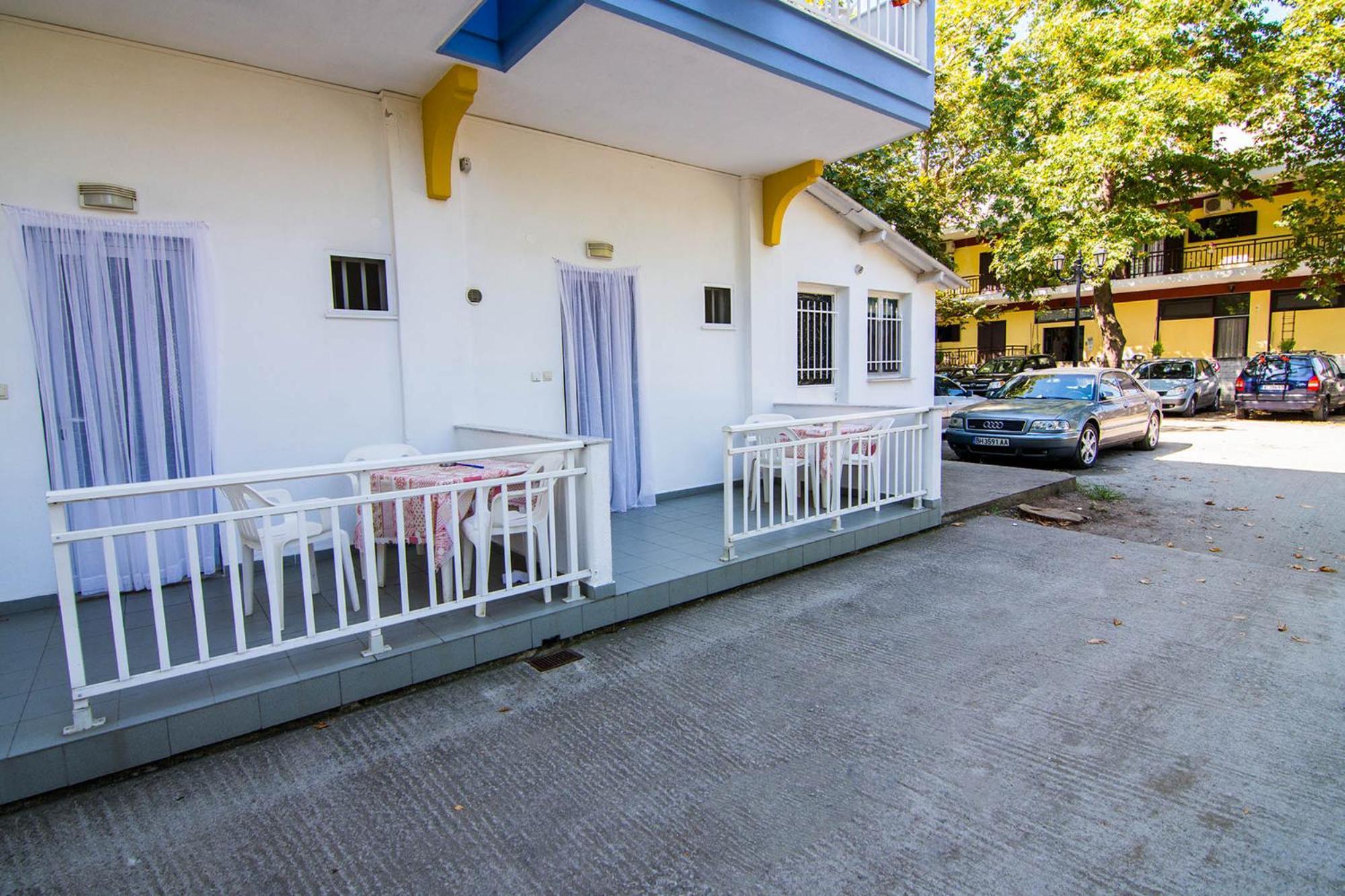Armiriki Rooms Vrasna Exterior photo